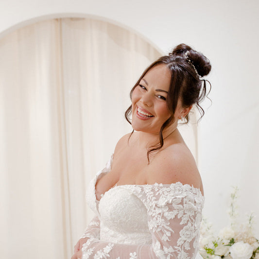 Delicate gold, pearl & crystal hair vine. Bridal accessories for up do.
