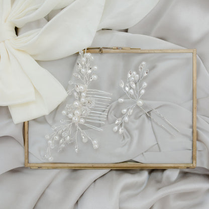 Decorative hair comb with pearls bridal hair accessories. Bridal Hair pins